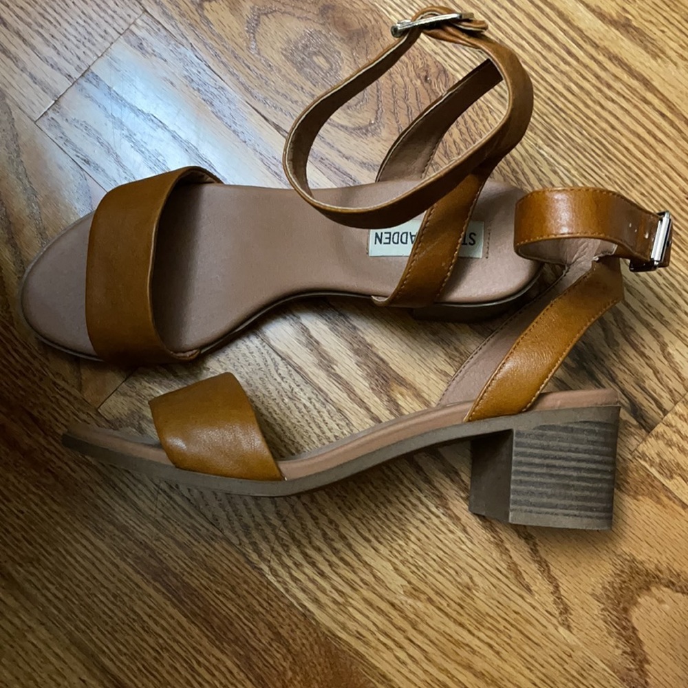 Steven Madden Block Heel Dafodil Cognac
